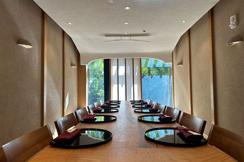 Private_Dining_Slides_02.jpg